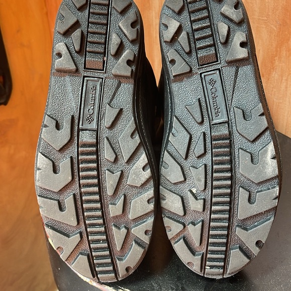 Columbia kids snow boot Big Kid 5 NWOT - Picture 4 of 5